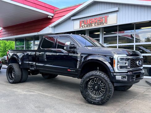 Used 2023 Ford F450 Platinum w/ FX4 Off-Road Package AWD/4WD image 1
