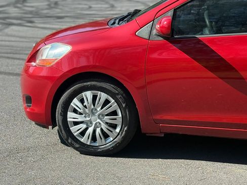 Used 2009 Toyota Yaris S FWD image 7