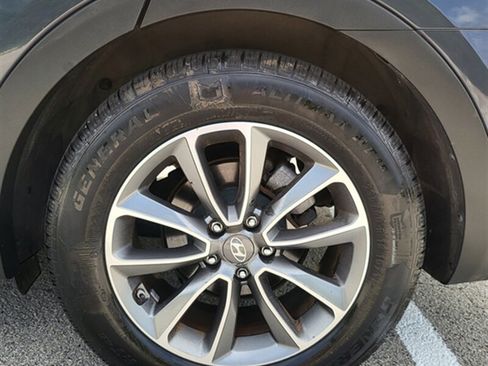 Used 2017 Hyundai Santa Fe SE FWD image 30