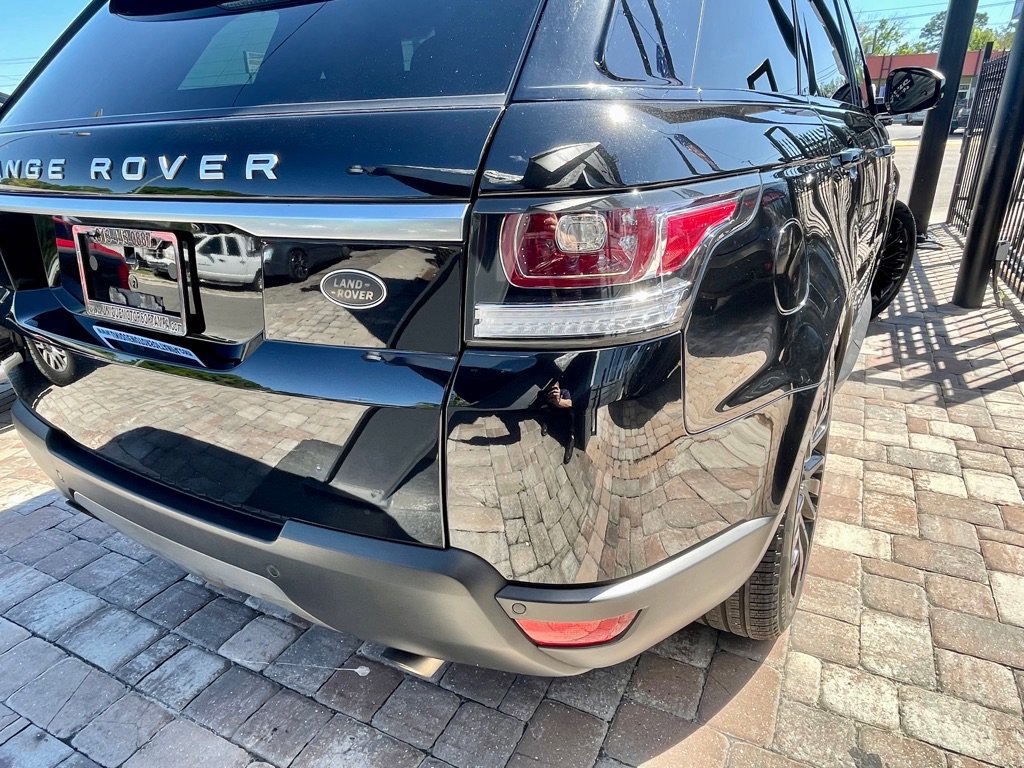 Used 2017 Land Rover Range Rover Sport SE AWD/4WD image 23
