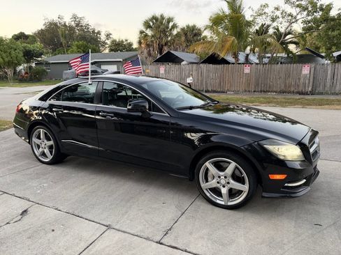 Used 2014 Mercedes-Benz CLS 550 4MATIC image 7