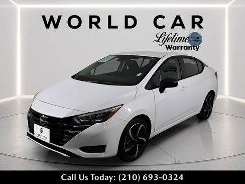 Used 2023 Nissan Versa SR w/ Trunk Package image 3