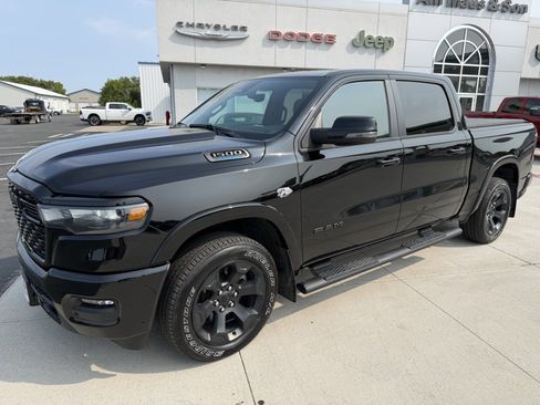 Used 2026 RAM 1500 Big Horn AWD/4WD image 4