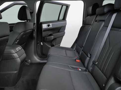 Certified 2026 Hyundai Santa Fe SEL FWD image 15