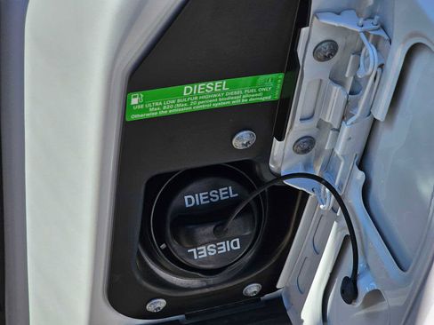 Used 2024 Mercedes-Benz Sprinter 3500 image 23