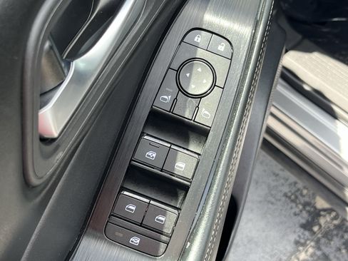 Used 2024 Nissan Rogue SV AWD/4WD image 28