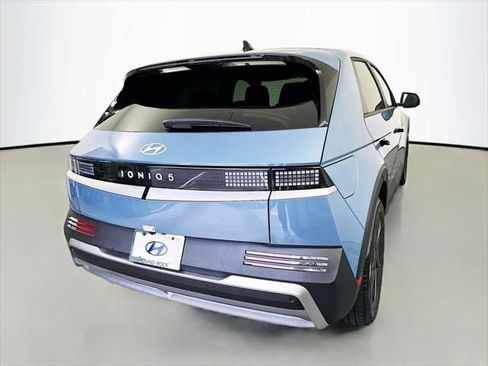 New 2026 Hyundai Ioniq 5 SEL image 3