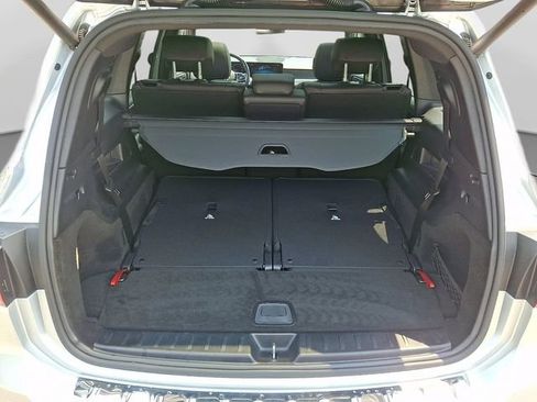 Used 2021 Mercedes-Benz GLB 250 4MATIC image 32