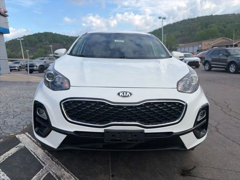 Used 2020 Kia Sportage LX w/ LX Popular Package AWD/4WD image 2