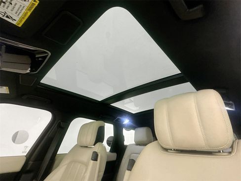 Used 2021 Land Rover Range Rover Sport HSE Silver Edition image 21