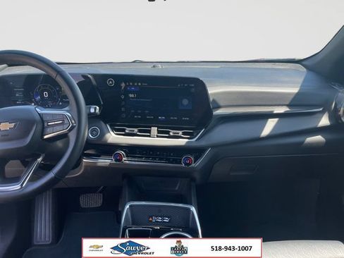 Used 2025 Chevrolet Equinox LT w/ Convenience Package II AWD/4WD image 12