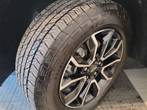 Used 2025 Chevrolet TrailBlazer ACTIV w/ Convenience Package image 8