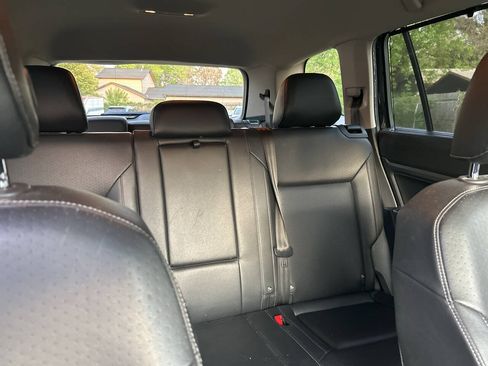Used 2019 Volkswagen Atlas SE FWD image 27