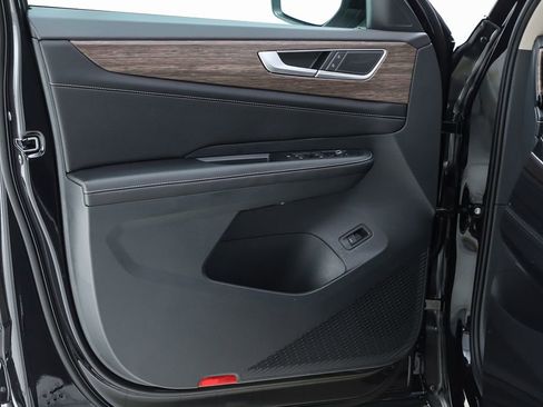 New 2026 Volkswagen Atlas SEL image 18