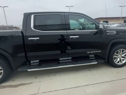 Used 2019 GMC Sierra 1500 SLT w/ SLT Premium Plus Package image 9