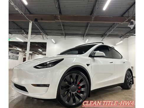 Used 2023 Tesla Model Y Performance image 1