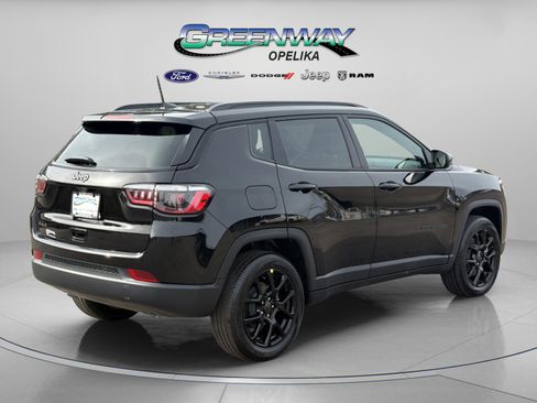 New 2026 Jeep Compass Latitude image 7