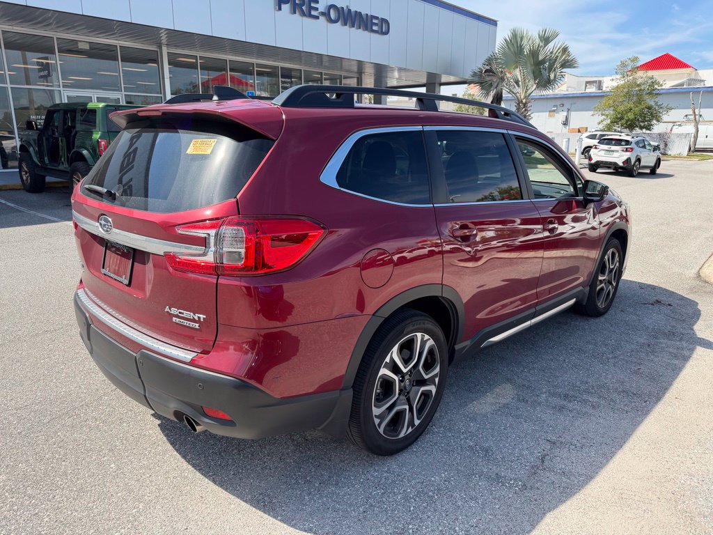 Used 2024 Subaru Ascent Limited w/ Technology Package AWD/4WD image 3