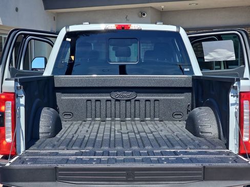 New 2026 Ford F250 4x4 Crew Cab Super Duty image 14