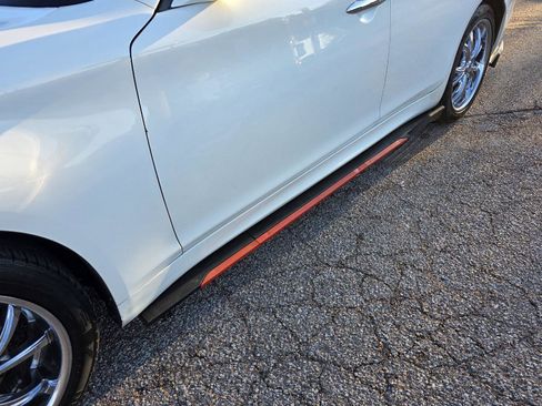 Used 2011 INFINITI M56 x w/ Deluxe Touring Pkg image 43