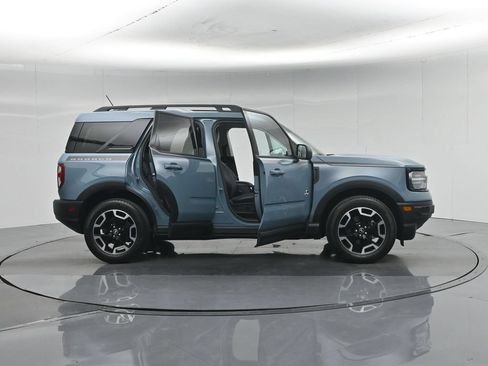 Certified 2023 Ford Bronco Sport Outer Banks w/ Tech Package AWD/4WD image 5