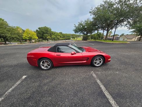 Used 2004 Chevrolet Corvette Convertible w/ Preferred Equipment Group RWD image 6
