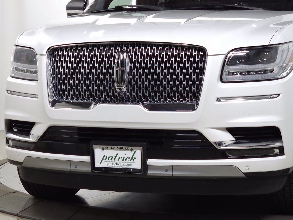 Used 2020 Lincoln Navigator L Reserve w/ Luxury Package AWD/4WD image 3