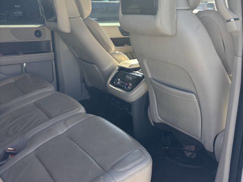 Used 2020 Lincoln Navigator Reserve w/ Equipment Group 201A Reserve image 20