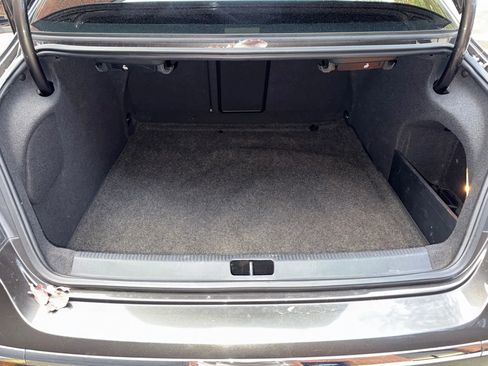 Used 2013 Volkswagen CC Sport image 19