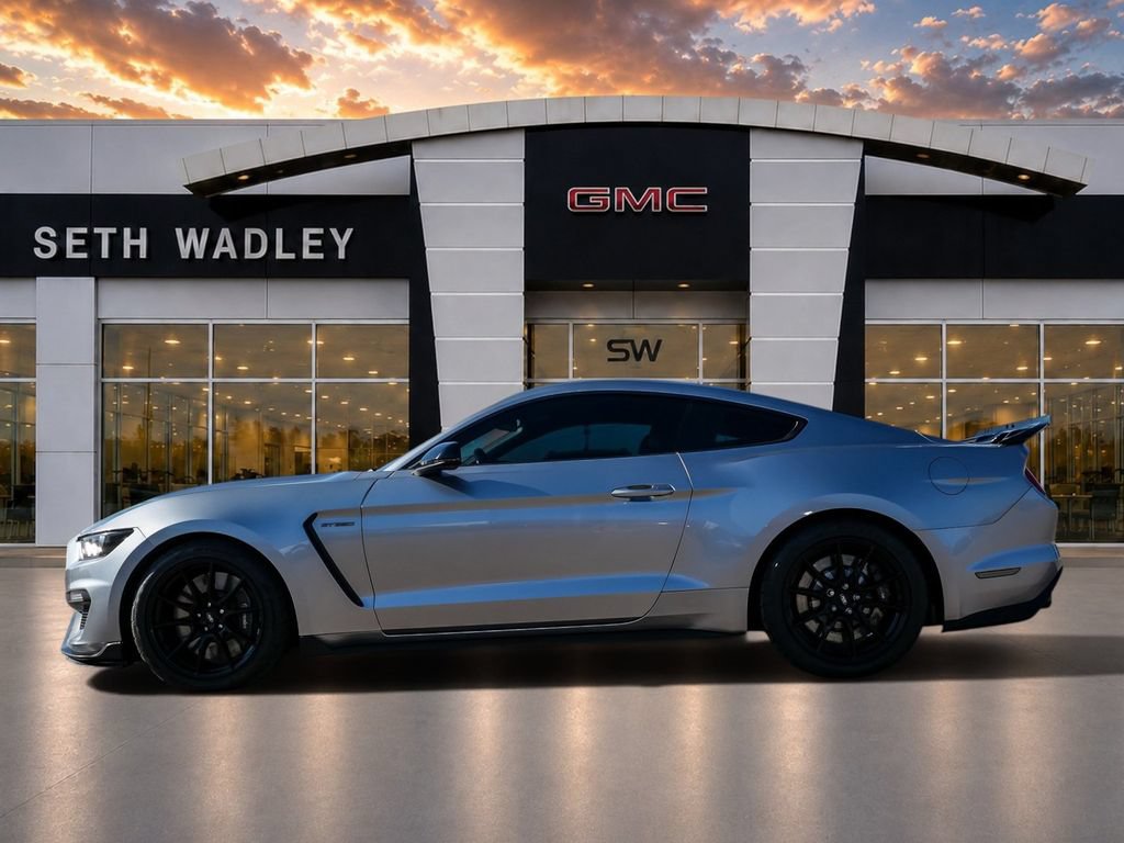 Used 2020 Ford Mustang Shelby GT350 w/ Technology Package RWD image 4