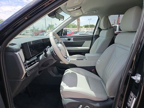 Used 2026 Hyundai Santa Fe SEL FWD image 15