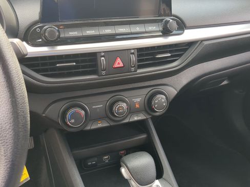 Certified 2024 Kia Forte LXS FWD image 17