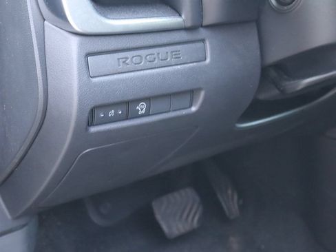 Used 2023 Nissan Rogue S FWD image 22