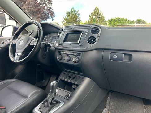 Used 2016 Volkswagen Tiguan S FWD image 34