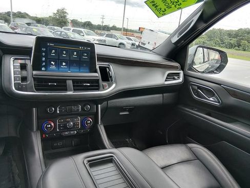 Used 2024 Chevrolet Suburban LT AWD/4WD image 11