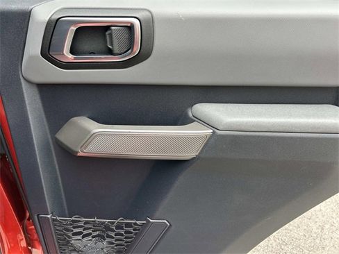 Certified 2023 Ford Bronco Black Diamond image 23