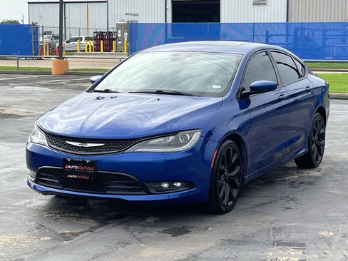 Used 2015 Chrysler 200 S w/ Navigation & Sound Group I AWD/4WD image 5