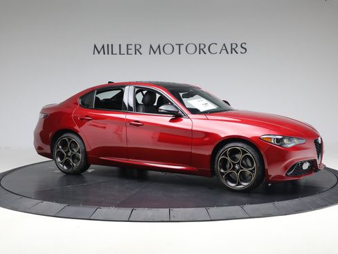 New 2025 Alfa Romeo Giulia AWD w/ Driving Assist Package image 10