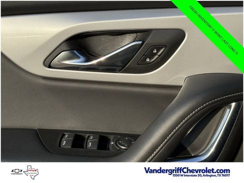 Used 2025 Chevrolet Blazer LT FWD image 21