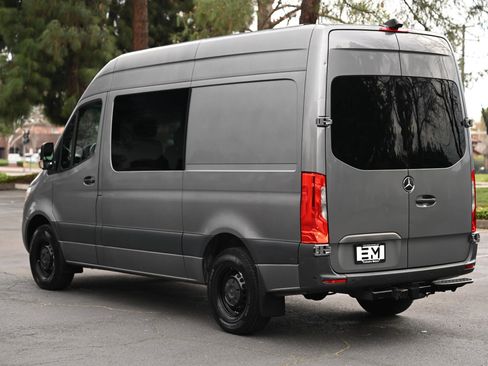 Used 2020 Mercedes-Benz Sprinter 2500 image 12