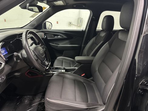 Used 2021 Chevrolet TrailBlazer RS w/ Sun and Liftgate Package AWD/4WD image 16