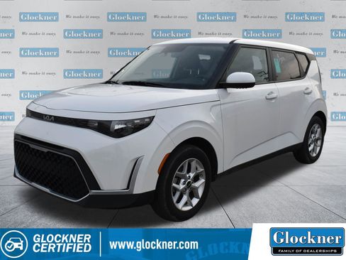 Used 2024 Kia Soul LX w/ Option Group 015 FWD image 1