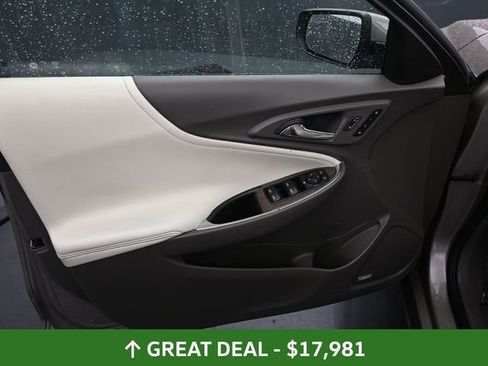 Used 2024 Chevrolet Malibu LT image 20
