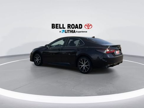 Used 2024 Toyota Camry SE FWD image 6