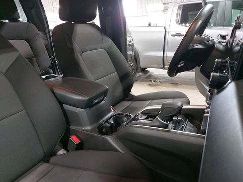 Used 2023 Chevrolet Colorado Trail Boss w/ LPO, Dark Essentials Package AWD/4WD image 10