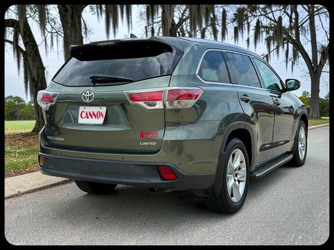 Used 2016 Toyota Highlander Limited Platinum FWD image 5