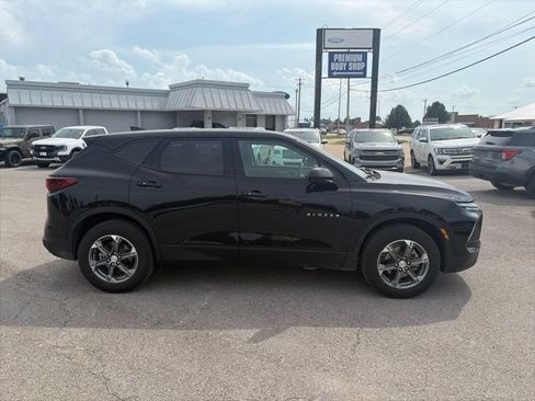 Used 2025 Chevrolet Blazer LT AWD/4WD image 7