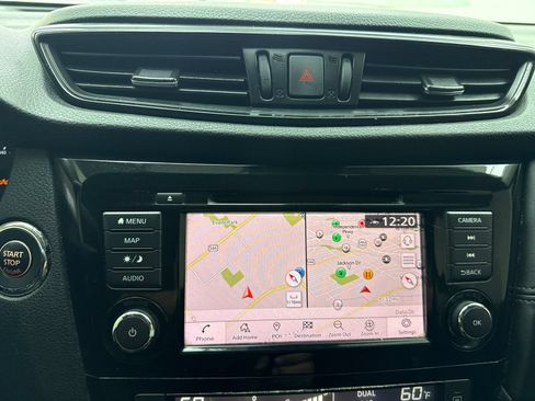 Used 2019 Nissan Rogue SL FWD image 25