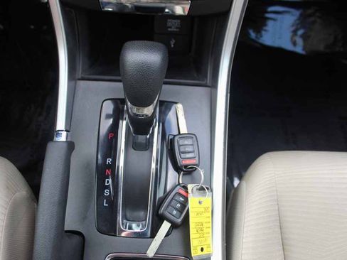 Used 2015 Honda Accord LX image 23