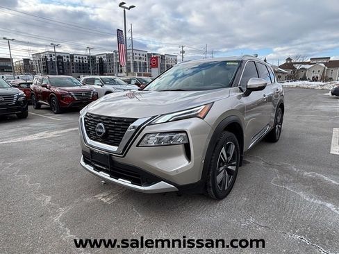 Used 2023 Nissan Rogue Platinum image 7